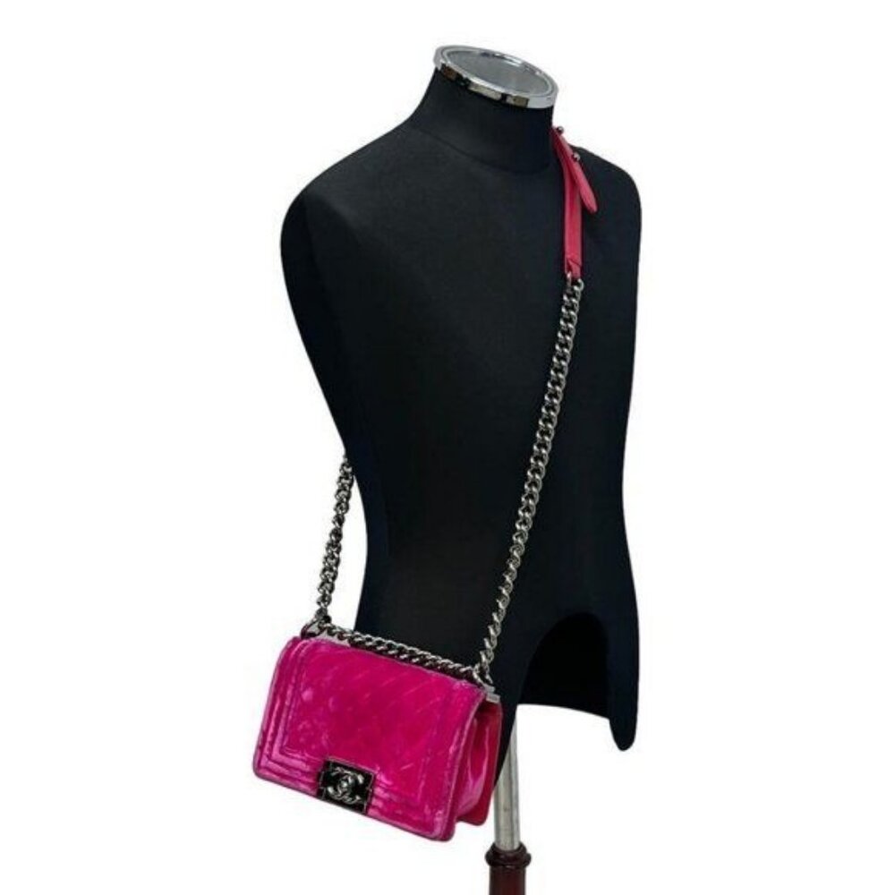 Authentic CHANEL Boy Flap Bag Quilted Chain Shoulder Bag Velvet Pink Fuchsia - Picture 3 of 14